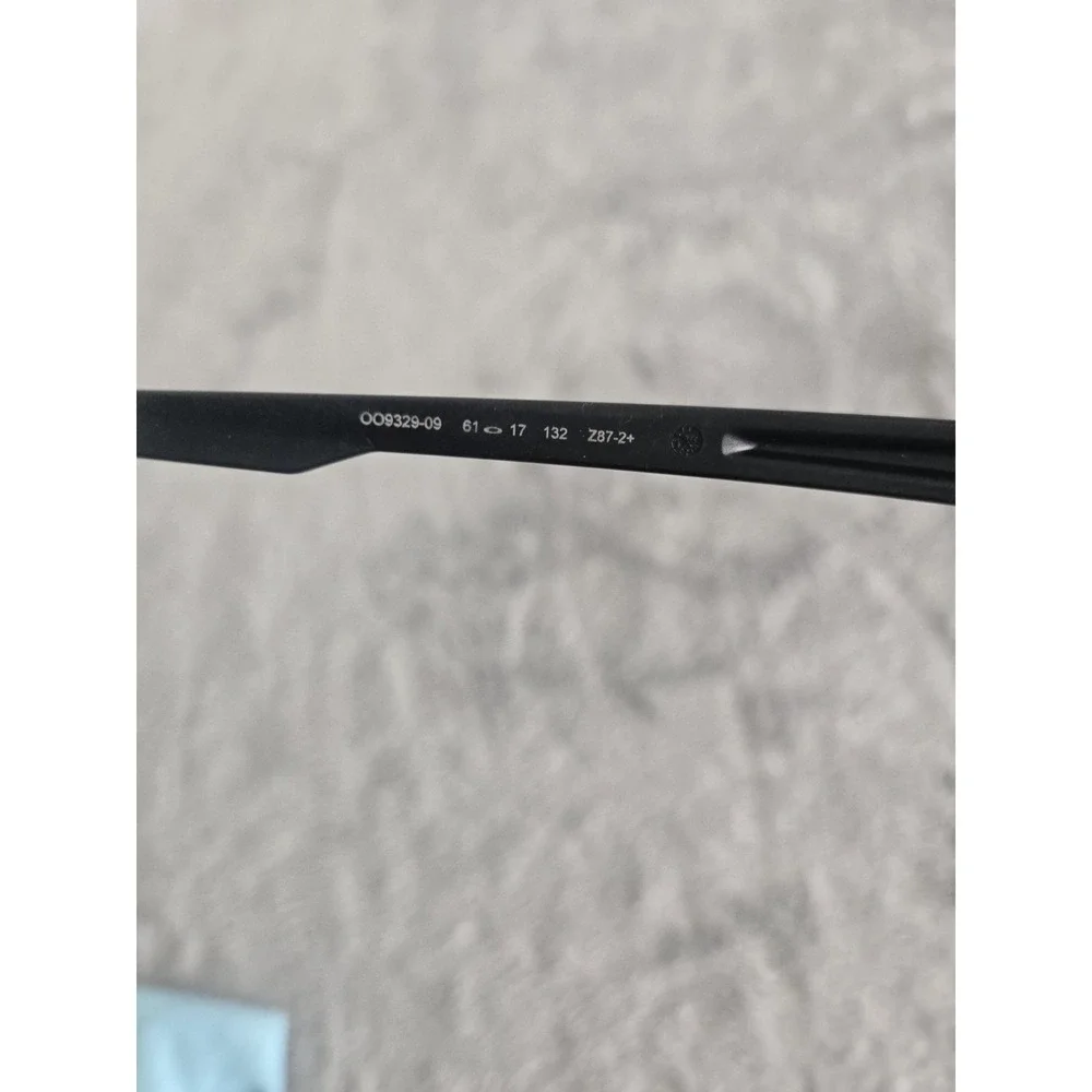 Oakley shocktube matte